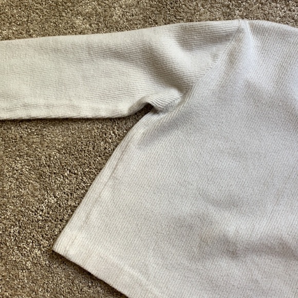 Zara Ribbed Crop Sweater - Picture 3 of 3